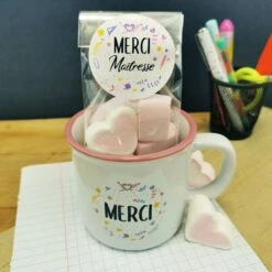 Mug "Merci" Et Ses Guimauves Coeurs X10 - Cadeau "Merci Maîtresse"